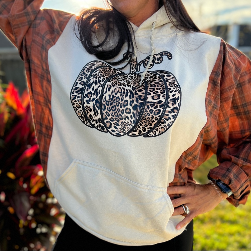 Pumpkin 🎃 Spice Hoodie Rework - Picture 2 of 4